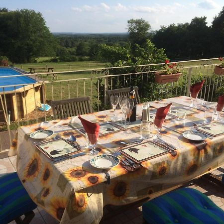 Bed and Breakfast Les Petits Chenes La Pellerine  Екстер'єр фото