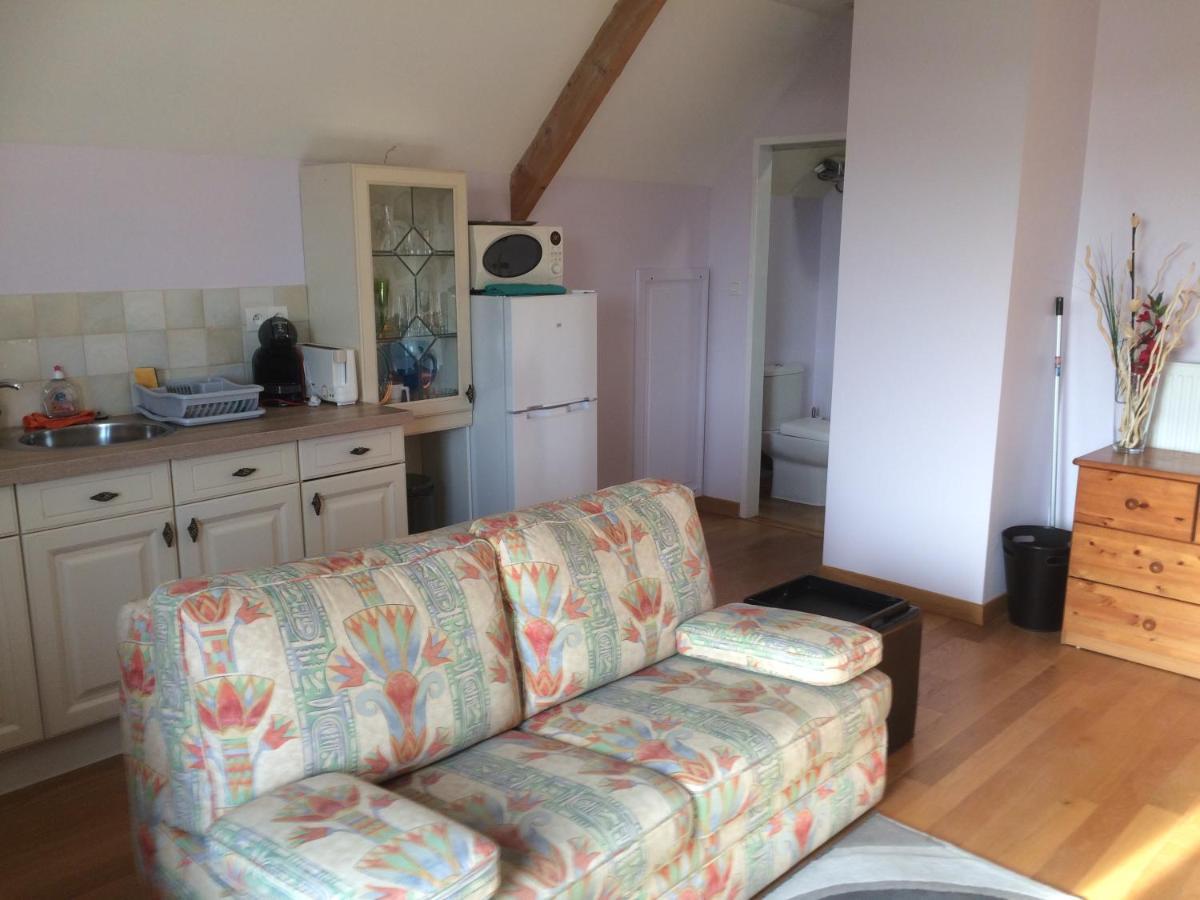 Bed and Breakfast Les Petits Chenes La Pellerine  Екстер'єр фото